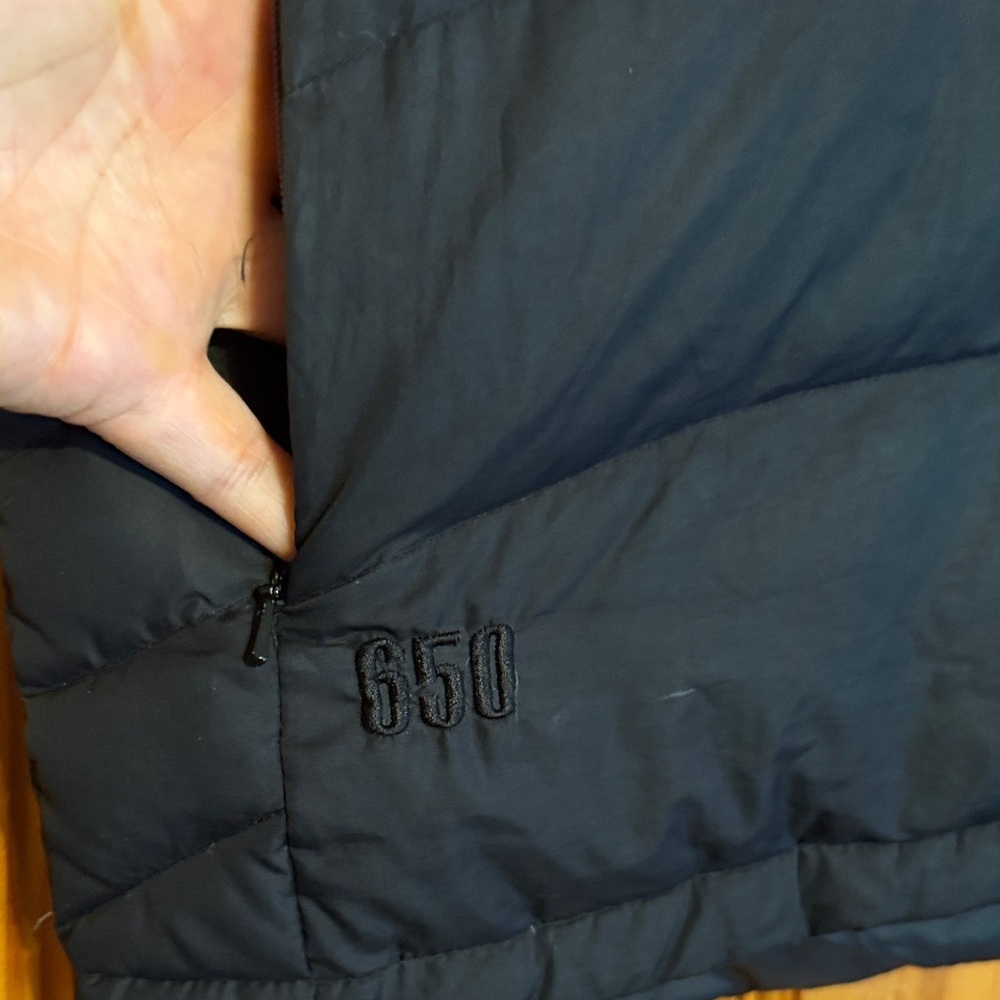 Cabela's Black Quilted Vest - Picture 5 of 9